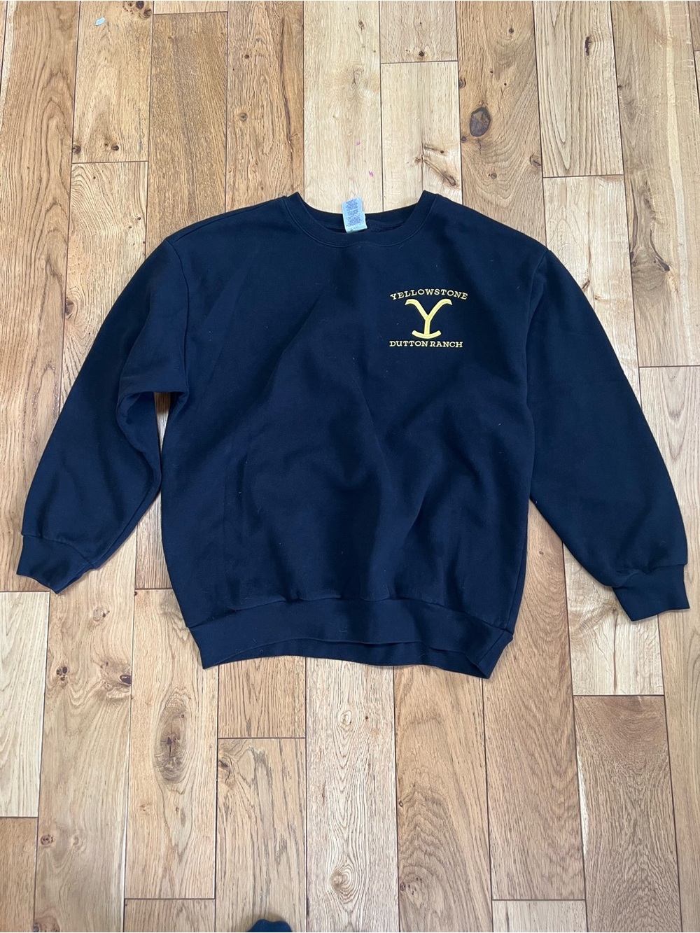 Yellowstone Dutton Ranch Black Crewneck Sweater XL